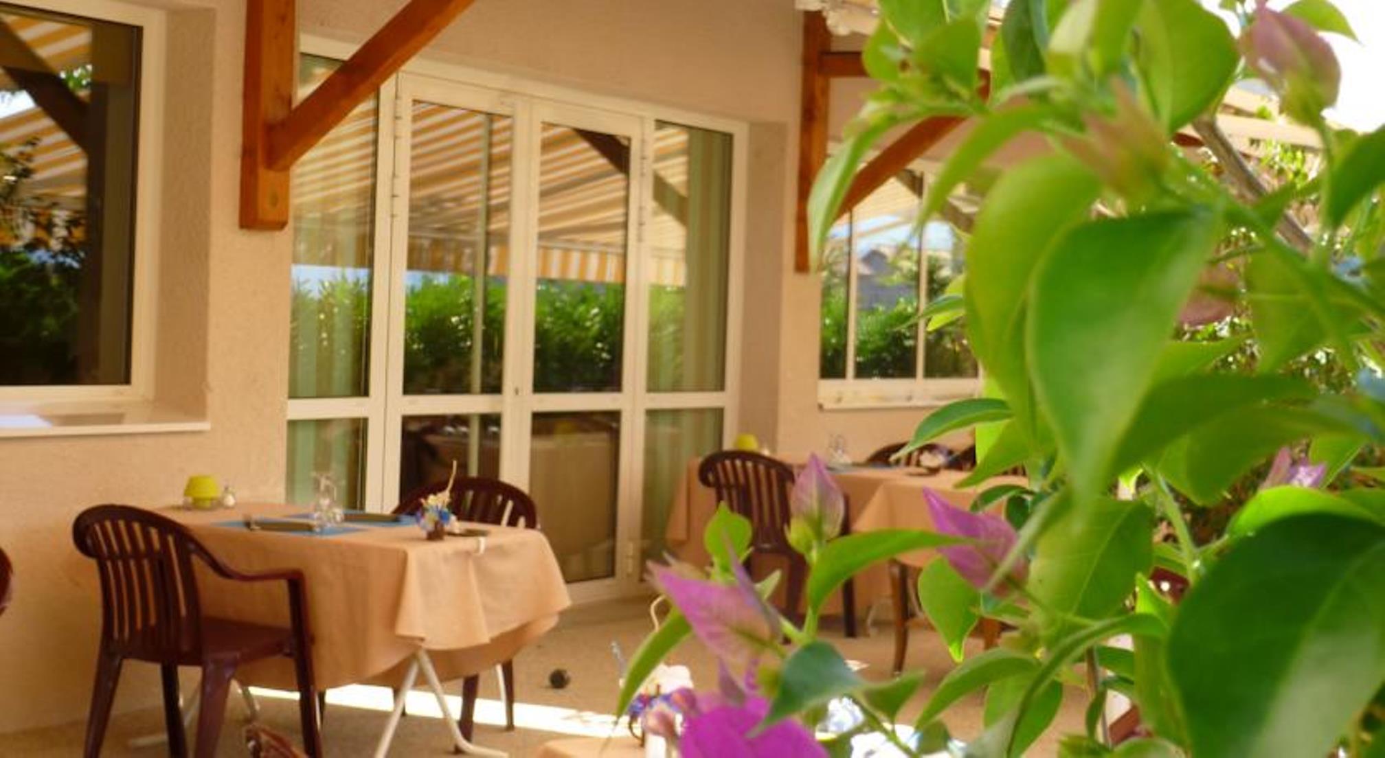 Hotel Le Chatard Sarcey Extérieur photo