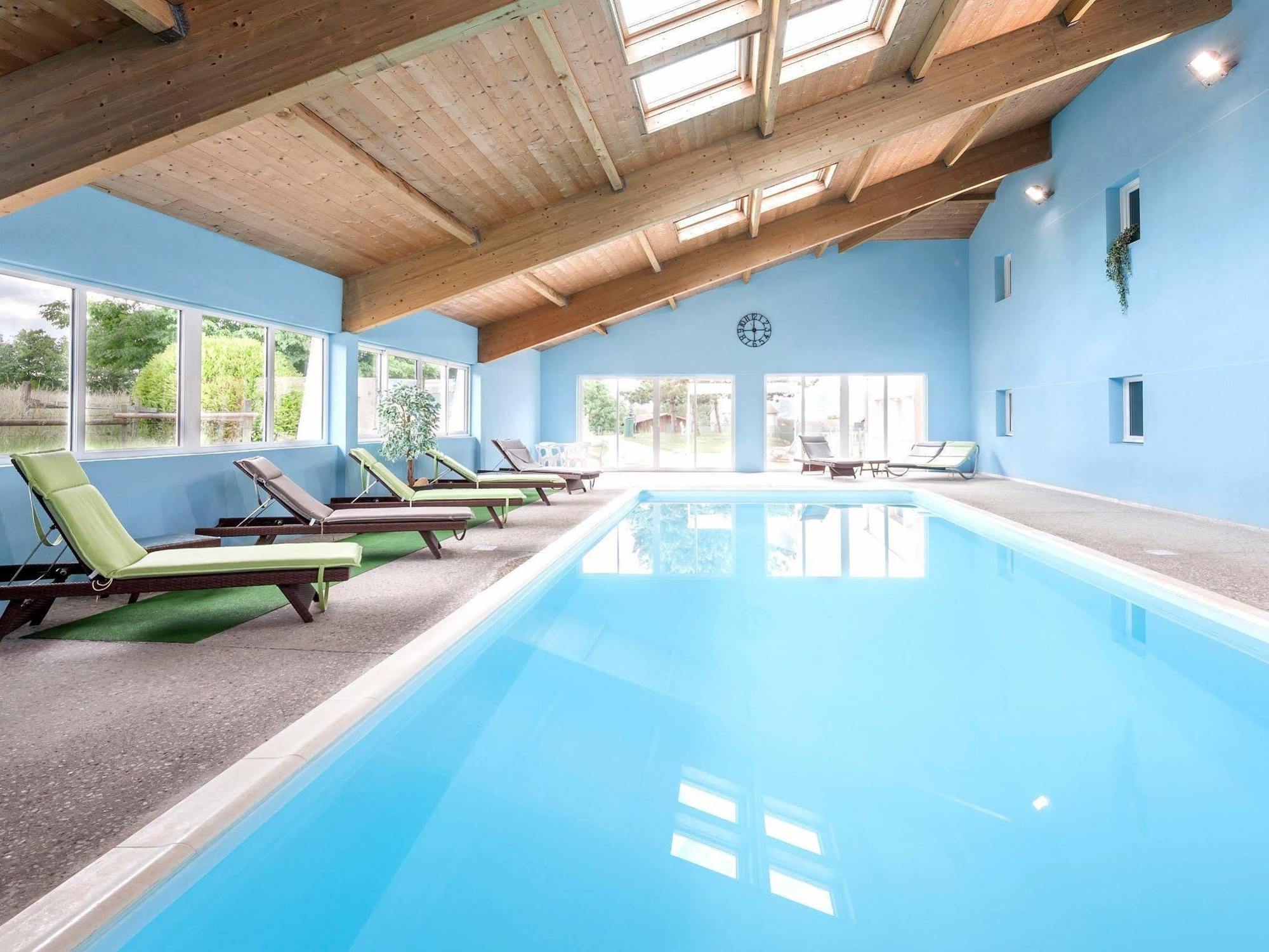Hotel Le Chatard Sarcey Extérieur photo